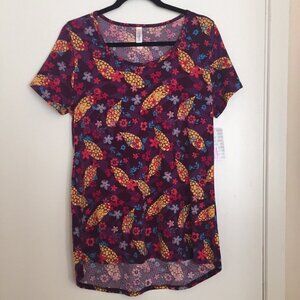 M LuLaRoe Classic Tee
